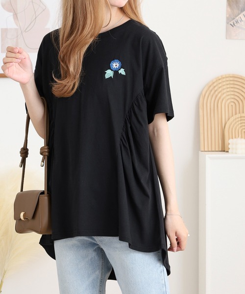 Emago(イマゴ)の「EMAGO アサガオ刺繍フレアT(Tシャツ/カットソー・レディース・ネイビー/レッド/ブラック・FREE)」の5枚目の写真