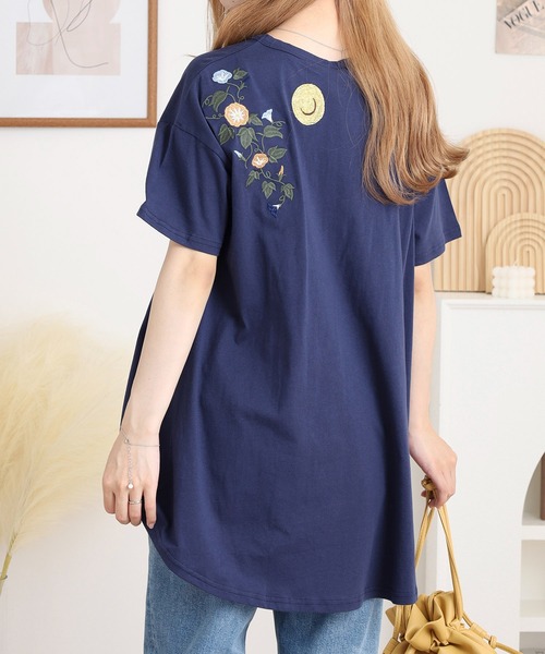 Emago(イマゴ)の「EMAGO アサガオ刺繍フレアT(Tシャツ/カットソー・レディース・ネイビー/レッド/ブラック・FREE)」の12枚目の写真