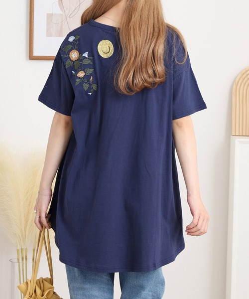 Emago(イマゴ)の「EMAGO アサガオ刺繍フレアT(Tシャツ/カットソー・レディース・ネイビー/レッド/ブラック・FREE)」の13枚目の写真