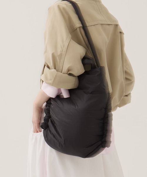 YAHKI（ヤーキ）の「【YAHKI/ヤーキ】YH648/ナイロンバッグ（トートバッグ・レディース・ブラック・FREE）」の10枚目の写真