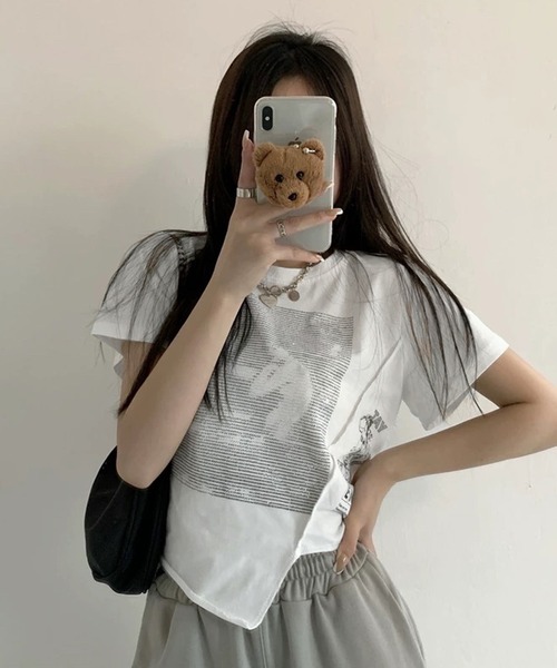shopnikoniko(ショップニコニコ)の「チビT 半袖 ショート丈 アシンメトリー 韓国ファッション y2k Tシャツ クロップド丈 プリント ピチT(Tシャツ/カットソー・レディース・グレー/ブラック/ホワイト・フリー)」の6枚目の写真