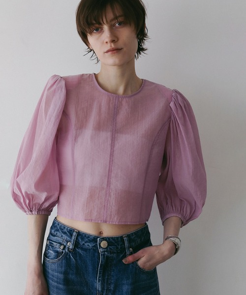 MANOF（マノフ）の「SHEER GATHER BLOUSE（シャツ/ブラウス・レディース・ブルー/ブラック/ピンク・S/M）」の3枚目の写真