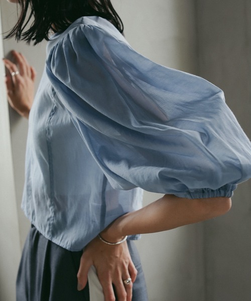 MANOF（マノフ）の「SHEER GATHER BLOUSE（シャツ/ブラウス・レディース・ブルー/ブラック/ピンク・S/M）」の12枚目の写真