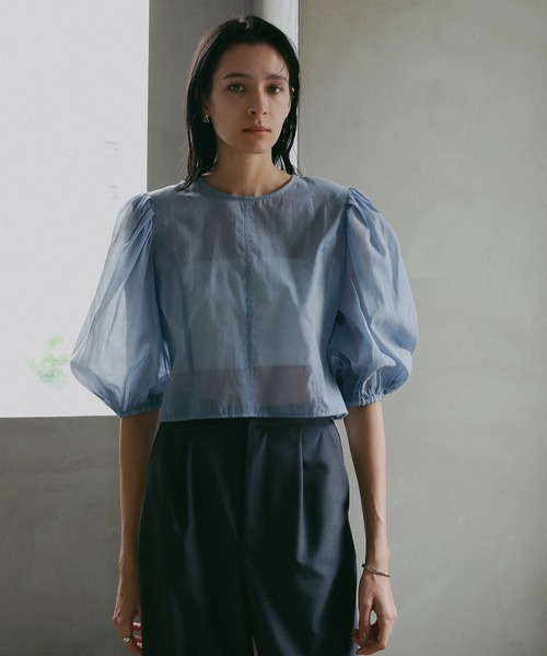 MANOF（マノフ）の「SHEER GATHER BLOUSE（シャツ/ブラウス・レディース・ブルー/ブラック/ピンク・S/M）」の9枚目の写真