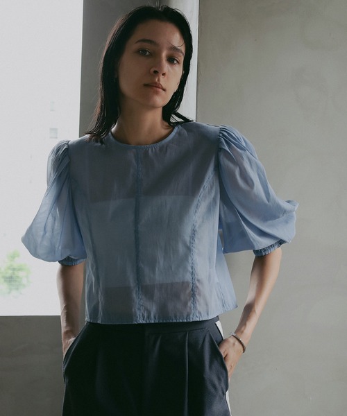 MANOF（マノフ）の「SHEER GATHER BLOUSE（シャツ/ブラウス・レディース・ブルー/ブラック/ピンク・S/M）」の8枚目の写真