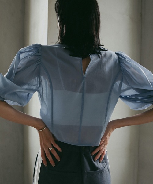 MANOF（マノフ）の「SHEER GATHER BLOUSE（シャツ/ブラウス・レディース・ブルー/ブラック/ピンク・S/M）」の13枚目の写真