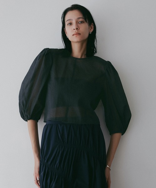 MANOF（マノフ）の「SHEER GATHER BLOUSE（シャツ/ブラウス・レディース・ブルー/ブラック/ピンク・S/M）」の18枚目の写真