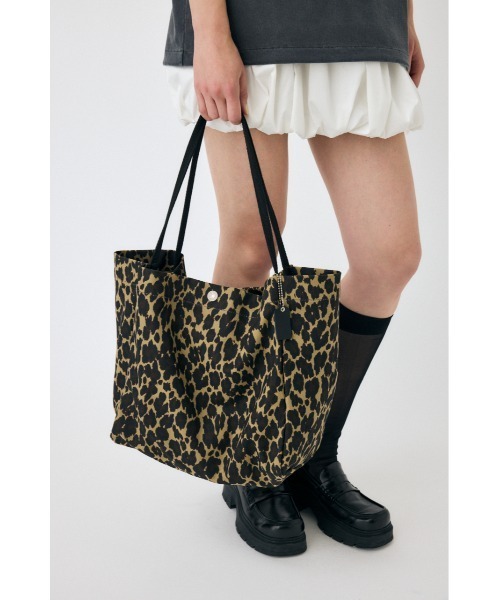 MOUSSY（マウジー）の「SKINNY HANDLE トートバッグ（トートバッグ・レディース・ブラウン系その他/ホワイト・FREE）」の4枚目の写真