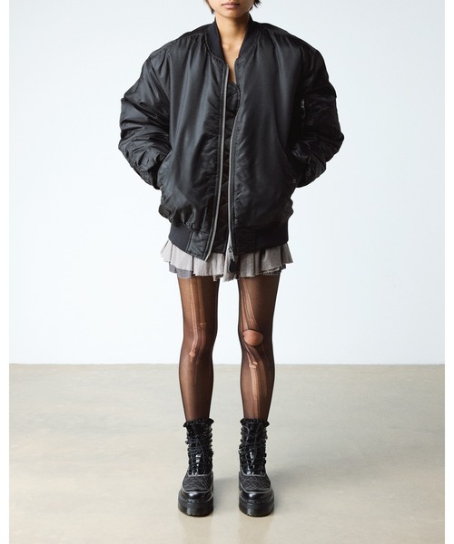 Dr. Martens(ドクターマーチン)の「Dr. Martens/ドクターマーチン JADON FRILL 8 ホール ブーツ 42044001(ブーツ・レディース・ブラック・UK3/UK6/UK5/UK4)」の4枚目の写真