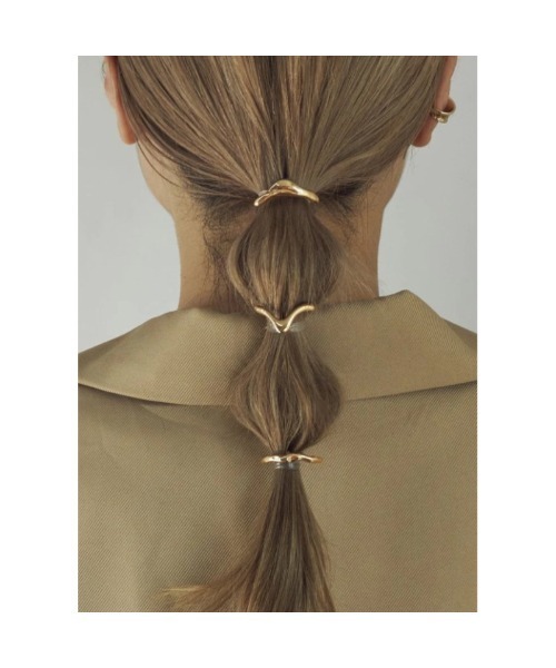 Sakka(サッカ)の「メタル Design ヘアカフ3ピース/ポニーフック(その他ヘアアクセサリー・レディース・シルバー/ゴールド/シルバー系/ゴールド系・FREE)」の4枚目の写真