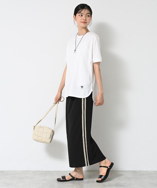 Dessin(デッサン)の「【洗える】シャツテール半袖Tシャツ(Tシャツ/カットソー・レディース・ブラック系2/ホワイト系/ブラック・00/01/02/03)」の6枚目の写真