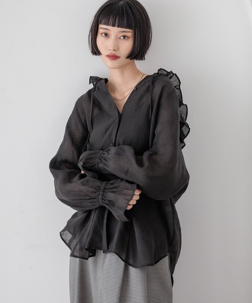 LOWRYS FARM（ローリーズファーム）の「フリルフードシャツ　579513（シャツ/ブラウス・レディース・ブラック/アイボリー/ホワイト系その他/ブラック系その他/その他8・FREE）」の13枚目の写真