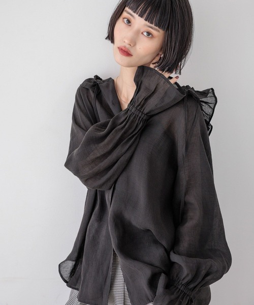 LOWRYS FARM（ローリーズファーム）の「フリルフードシャツ　579513（シャツ/ブラウス・レディース・ブラック/アイボリー/ホワイト系その他/ブラック系その他/その他8・FREE）」の17枚目の写真