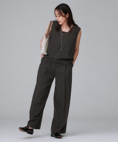 UNTITLED（アンタイトル）の「【セットアップ可/洗える】梳毛調合繊2タックワイドパンツ（その他パンツ・レディース・スミクロ/ライトベージュ・42/04/03/02/01/00/50/48/46/44）」の12枚目の写真