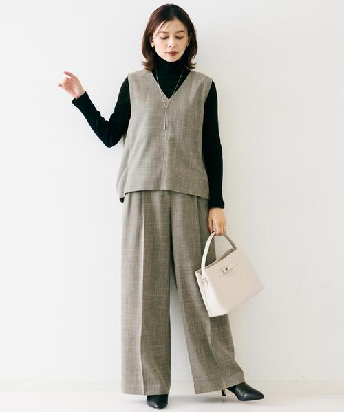 UNTITLED（アンタイトル）の「【セットアップ可/洗える】梳毛調合繊2タックワイドパンツ（その他パンツ・レディース・スミクロ/ライトベージュ・42/04/03/02/01/00/50/48/46/44）」の16枚目の写真