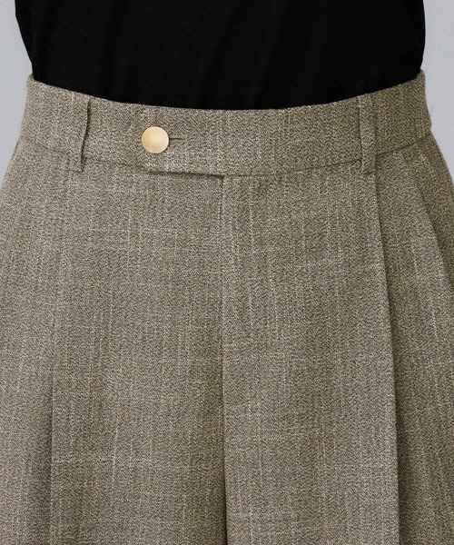 UNTITLED（アンタイトル）の「【セットアップ可/洗える】梳毛調合繊2タックワイドパンツ（その他パンツ・レディース・スミクロ/ライトベージュ・42/04/03/02/01/00/50/48/46/44）」の3枚目の写真