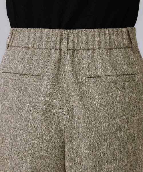 UNTITLED（アンタイトル）の「【セットアップ可/洗える】梳毛調合繊2タックワイドパンツ（その他パンツ・レディース・スミクロ/ライトベージュ・42/04/03/02/01/00/50/48/46/44）」の5枚目の写真