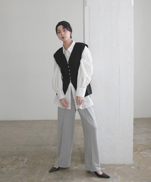 LIAN（リアン）の「メタルボタンニットベスト（ベスト・レディース・ブラック/アイボリー/チャコールグレー/ブラウン・FREE）」の20枚目の写真