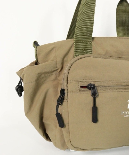 STUDIO PICONE(スタジオピッコーネ)の「2WAYナイロンバッグ(ショルダーバッグ・レディース・レッド/カーキ/ブラック/ベージュ・FREE)」の12枚目の写真