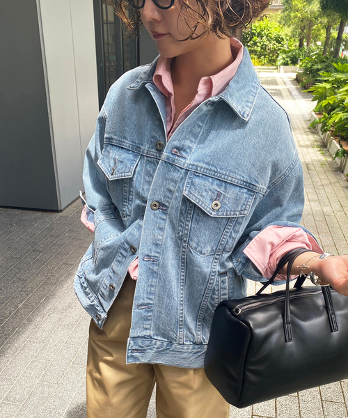 SLOBE IENA（スローブイエナ）の「LE DENIM BIG TRUCKERジャケット（デニムジャケット・レディース・ブルー・36/38）」の4枚目の写真