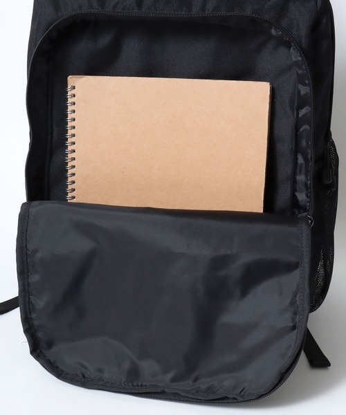 Lee(リー)の「Lee/リー 撥水 ロゴ ワンポイント刺繍 多ポケットバックパック/リュック/大容量 約34L/レディース メンズ(バックパック/リュック・レディース・ブラック・FREE)」の10枚目の写真