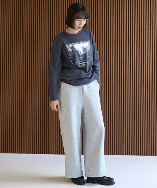 UNFILO(アンフィーロ)の「コットンスムース グラフィック ロンT(Tシャツ/カットソー・レディース・ホワイト系1/ホワイト系/グレー系2/ホワイト系2/グレー系1/グレー系・SMALL/LARGE/MEDIUM)」の20枚目の写真
