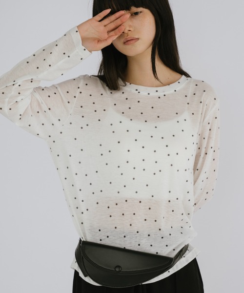 duei（デュイ）の「ドットベーシックロングスリーブTシャツ（Tシャツ/カットソー・レディース・ベージュ/グレー/ホワイト・FREE）」の6枚目の写真