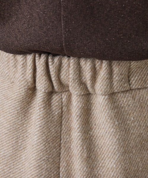COLLAGE GALLARDAGALANTE（コラージュガリャルダガランテ）の「ツイードタックワイドパンツ（デニムパンツ・レディース・ベージュ/ブラック・FREE）」の4枚目の写真