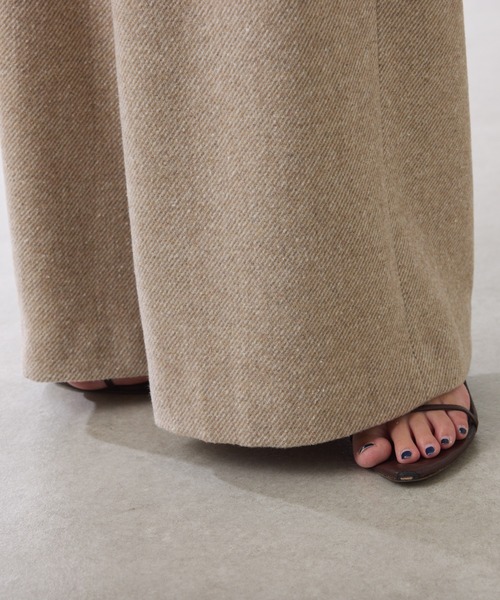 COLLAGE GALLARDAGALANTE（コラージュガリャルダガランテ）の「ツイードタックワイドパンツ（デニムパンツ・レディース・ベージュ/ブラック・FREE）」の8枚目の写真
