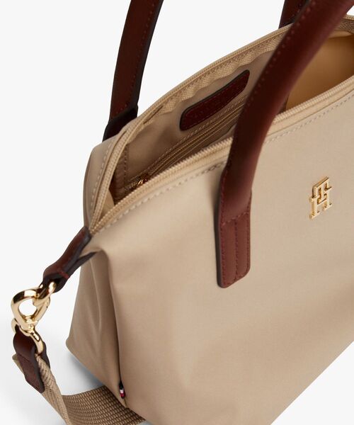 TOMMY HILFIGER（トミーヒルフィガー）の「ポペットミニトートバッグ（ショルダーバッグ・レディース・ベージュ/レッド/グリーン/ブラック・FREE）」の21枚目の写真