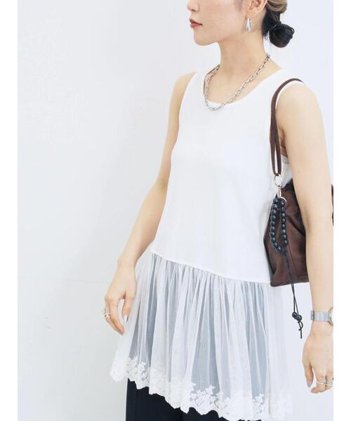 Samansa Mos2 blue（サマンサモスモスブルー）の「ペプラムロングタンクトップ（Tシャツ/カットソー・レディース・ブラック/オフホワイト/ホワイト・F）」の9枚目の写真