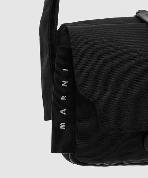 MARNI(マルニ)の「NYLON / カメラバッグ(ショルダーバッグ・メンズ・ブラック・ONE SIZE)」の5枚目の写真