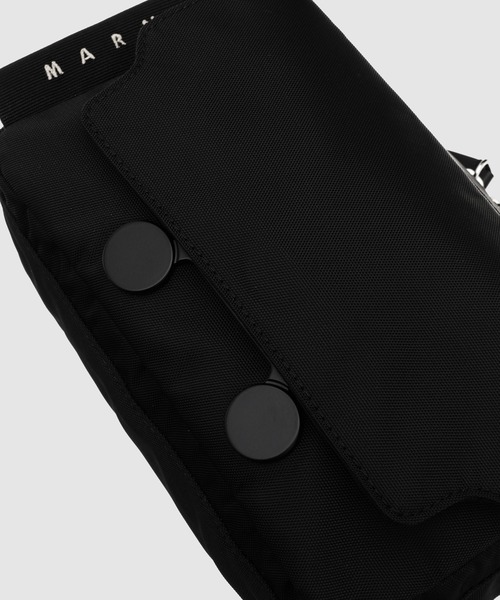 MARNI(マルニ)の「NYLON / カメラバッグ(ショルダーバッグ・メンズ・ブラック・ONE SIZE)」の7枚目の写真