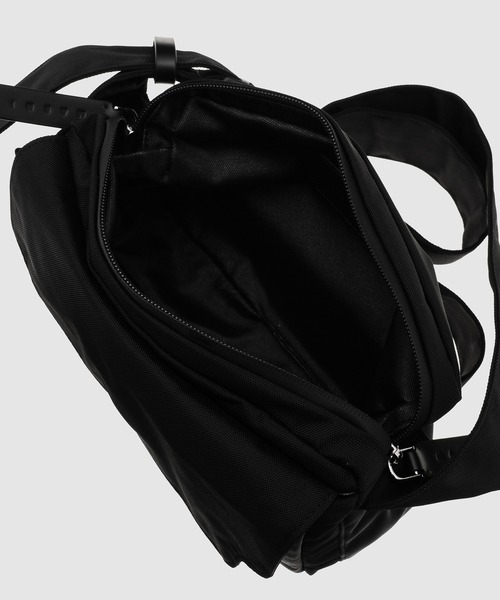 MARNI(マルニ)の「NYLON / カメラバッグ(ショルダーバッグ・メンズ・ブラック・ONE SIZE)」の10枚目の写真