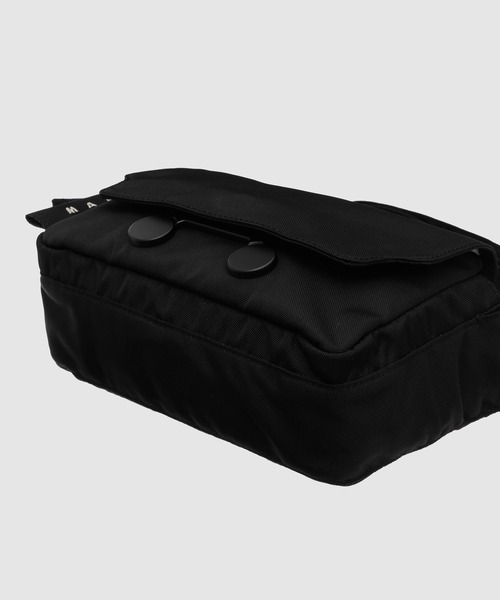 MARNI(マルニ)の「NYLON / カメラバッグ(ショルダーバッグ・メンズ・ブラック・ONE SIZE)」の11枚目の写真