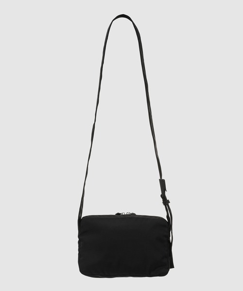 MARNI(マルニ)の「NYLON / カメラバッグ(ショルダーバッグ・メンズ・ブラック・ONE SIZE)」の2枚目の写真