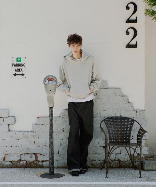 Regen Glanz（レーゲングランツ）の「heavyweight cropped pull hoodie/ヘビーウェイトクロップドプルフーディ（パーカー・メンズ・ブラック/グレー・MEDIUM/LARGE/SMALL）」の14枚目の写真