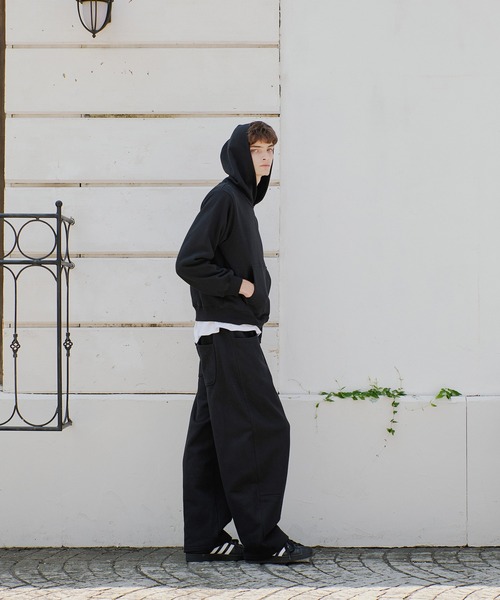 Regen Glanz（レーゲングランツ）の「heavyweight cropped pull hoodie/ヘビーウェイトクロップドプルフーディ（パーカー・メンズ・ブラック/グレー・MEDIUM/LARGE/SMALL）」の17枚目の写真