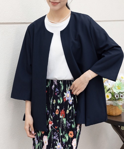 ReRe(リリ)の「七分袖ペプラム風ラウンドネックジャケット(ノーカラージャケット・レディース・グレイッシュベージュ/ブラック/グレー/ネイビー/ベージュ・MEDIUM/LARGE)」の12枚目の写真