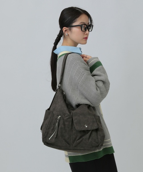 LEPSIM(レプシィム)の「3WAYリュックショルダー 595114(ショルダーバッグ・レディース・ブラック/ブラウン/グレイッシュベージュ/ブラック系その他/チャコールグレー・ONE SIZE)」の4枚目の写真