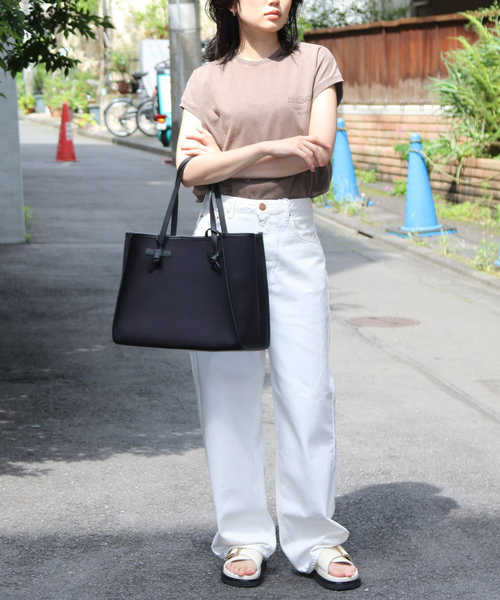 GIANNI CHIARINI(ジャンニ キアリーニ)の「【GIANNI CHIARINI/ジャンニ キアリーニ】MARCELLA M マルチェッラトートバッグ(トートバッグ・レディース・ブラック・フリー)」の4枚目の写真