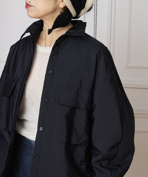 christian wijnants(クリスチャンワイナンツ)の「CHRISTIAN WIJNANTS/クリスチャンワイナンツ PADDED NYLON SHIRT(その他アウター・レディース・カーキ/ネイビー・FREE)」の12枚目の写真