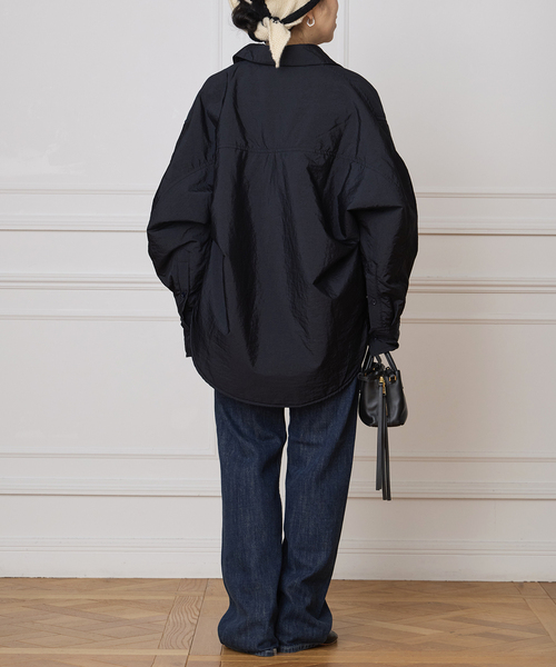 christian wijnants(クリスチャンワイナンツ)の「CHRISTIAN WIJNANTS/クリスチャンワイナンツ PADDED NYLON SHIRT(その他アウター・レディース・カーキ/ネイビー・FREE)」の15枚目の写真