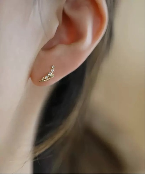 Burner(バーナー)の「【blatto 925silver】シルバー925 ムーンラインジルコニアピアス esm-pierce-51-16【RBTS】(ピアス(両耳用)・レディース・シルバー/ゴールド・FREE)」の4枚目の写真