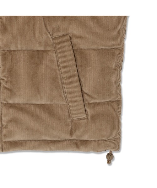 GUESS JEANS（ゲスジーンズ）の「GUESS JEANS Regular Vest  中綿 ベスト（その他アウター・メンズ・ライトブラウン・MEDIUM/SMALL/LARGE/X-LARGE）」の6枚目の写真