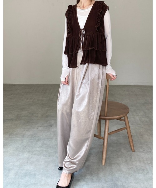 She's Closet（シーズクローゼット）の「深Vネックベロアティアードフリルリボンベスト（ベスト・レディース・ブラック/ブラウン・FREE）」の10枚目の写真