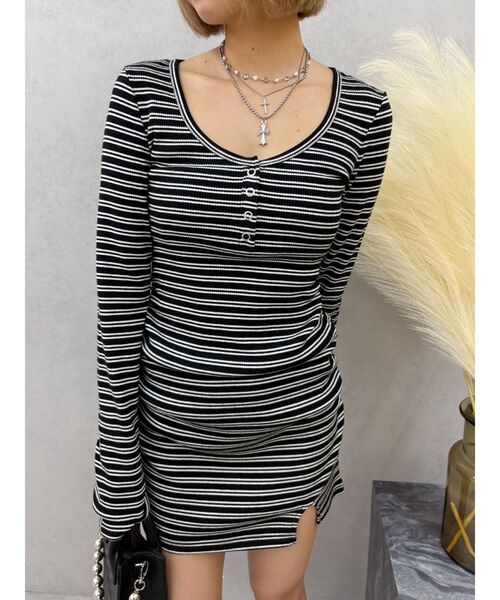 EVRIS（エヴリス）の「ヘンリーネックカットミニワンピース（ワンピース・レディース・グレー/ブラック/その他1・FREE）」の3枚目の写真