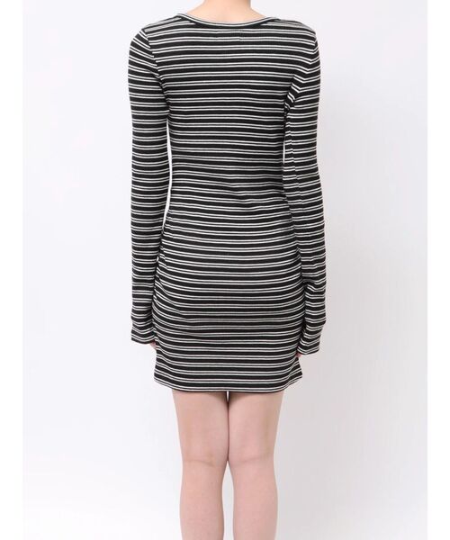 EVRIS（エヴリス）の「ヘンリーネックカットミニワンピース（ワンピース・レディース・グレー/ブラック/その他1・FREE）」の14枚目の写真