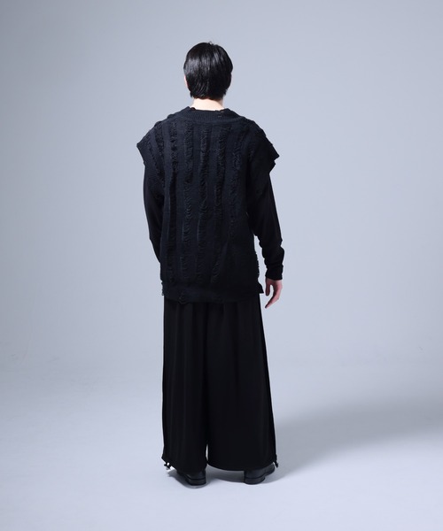 Ruze（ルゼ）の「12 tuck easy wide pants / 12タック イージー ワイドパンツ（その他パンツ・メンズ・ブラック・FREE）」の7枚目の写真