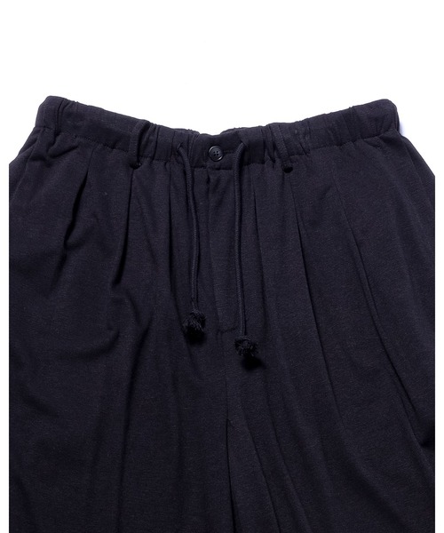 Ruze（ルゼ）の「12 tuck easy wide pants / 12タック イージー ワイドパンツ（その他パンツ・メンズ・ブラック・FREE）」の16枚目の写真